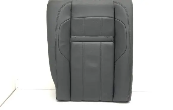 Land Rover Evoque II Rear seat 
