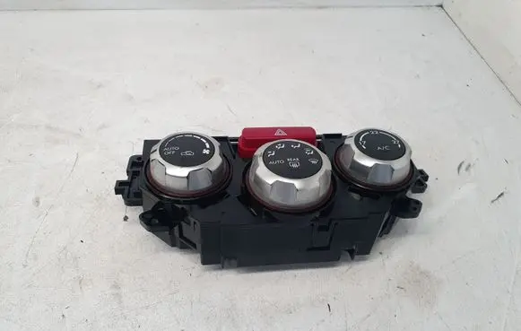 Subaru Impreza III Climate control unit 72311SC110 T1007772L