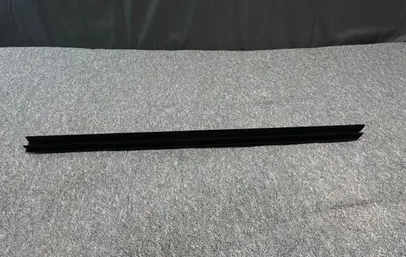 BMW X6 G06 Rubber seal front coupe door 51337437777