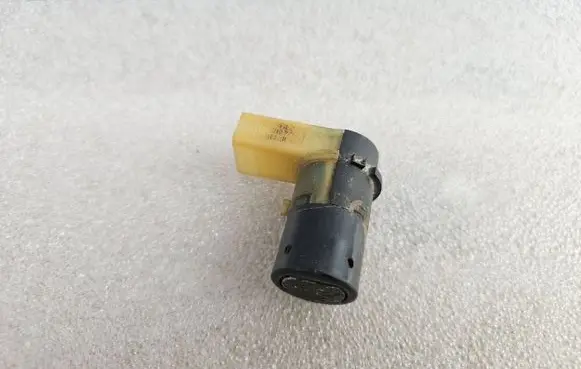Audi A6 S6 C5 4B Parking PDC sensor 4B0919275A
