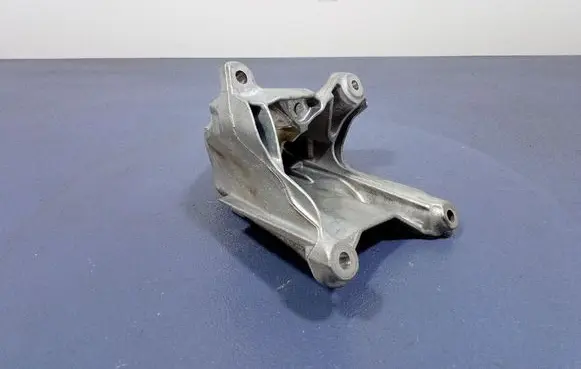 Alpine A610 Engine mount vacuum valve 4M0199307BN