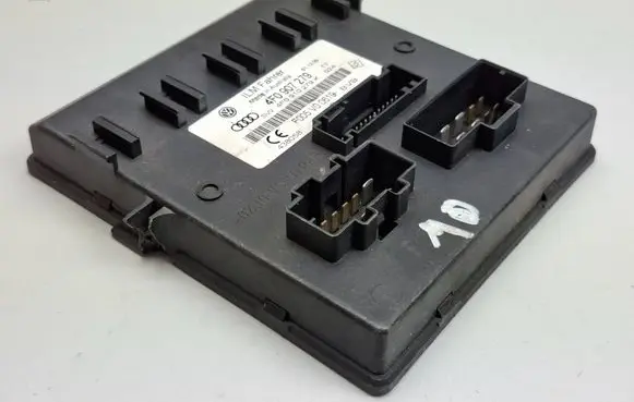 Audi A6 S6 C6 4F Comfort/convenience module 4F0907279 4F0910279K F005V00619