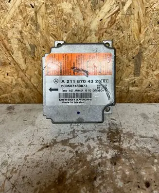 Mercedes-Benz E W211 Airbag control unit/module A2118704326 500507130877