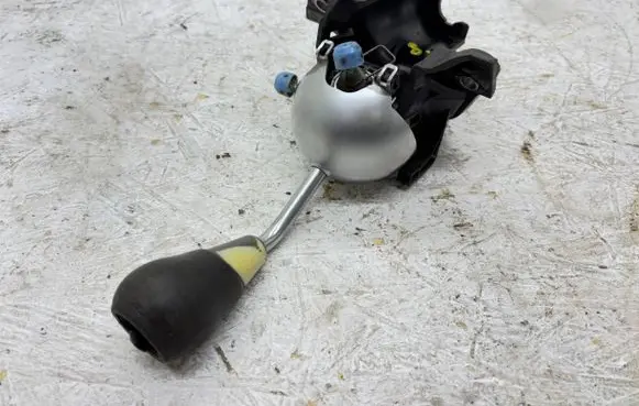 Honda FR-V Gear shifter/selector 