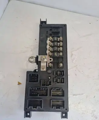 Volvo XC70 Fuse module 8637841 518322326 02030514083