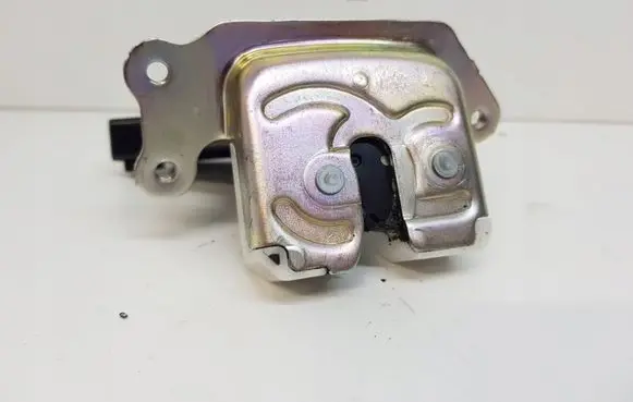 Suzuki Swift II Tailgate/trunk/boot lock/catch/latch