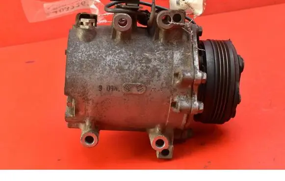 Suzuki Swift I Air conditioning (A/C) compressor (pump) 95200-62JA0