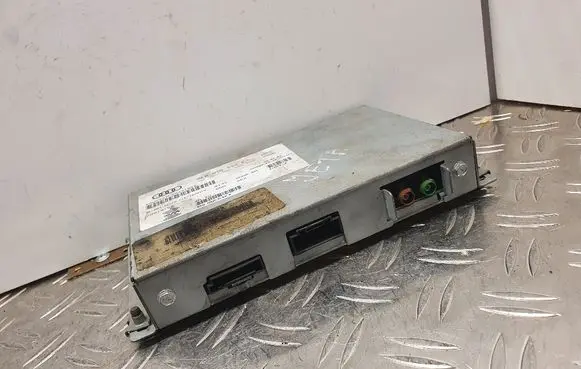 Volkswagen Golf V Other control units/modules 8E0035593E