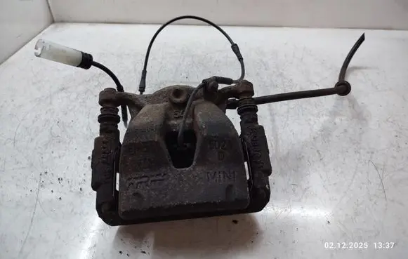 Mini Cooper Countryman R60 Front brake caliper