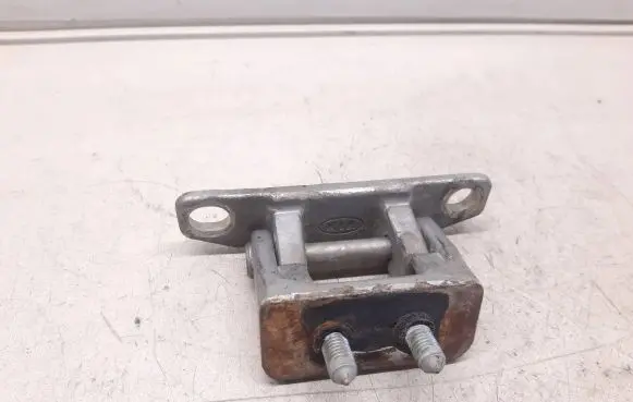 KIA Sorento Loading door upper hinge 