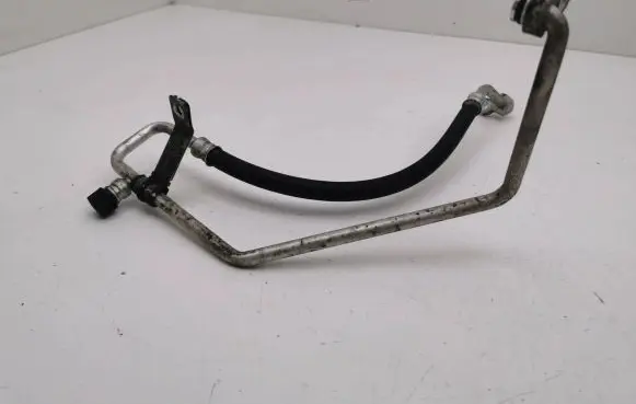Suzuki Vitara (LY) Air conditioning (A/C) pipe/hose