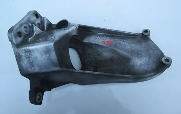 Volvo V60 Gearbox mounting bracket 31370633