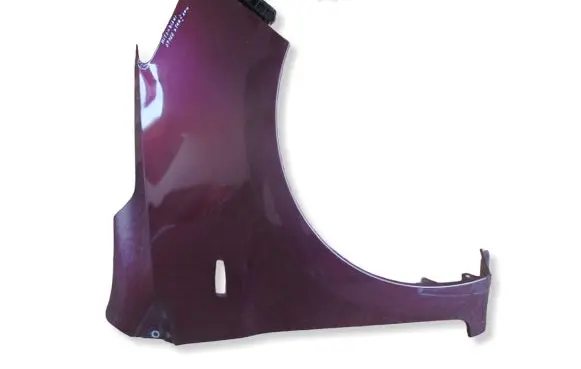 Mitsubishi Space Star Fender 