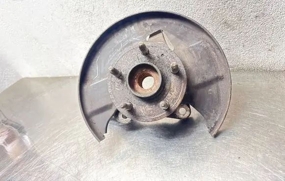 Opel Insignia A Front wheel hub spindle knuckle