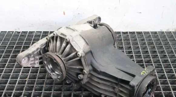 Audi A4 S4 B7 8E 8H Rear differential 01R500045J