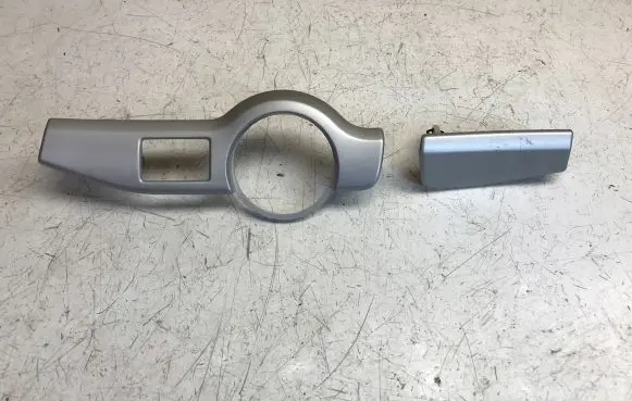 Skoda Octavia Mk2 (1Z) Dashboard glove box trim 1Z1858417 1Z1858415