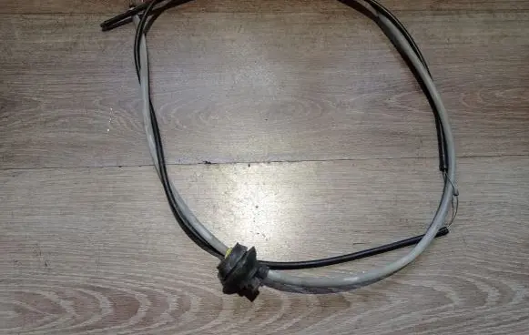 Volvo S60 Engine bonnet/hood lock release cable 