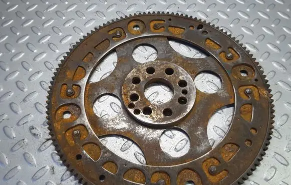 BMW X3 E83 Flywheel 779796404 779796402 7797964