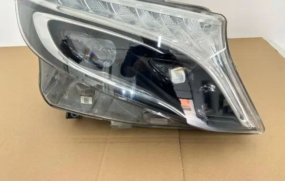 Mercedes-Benz Vito Viano W447 Headlight/headlamp 4479061501