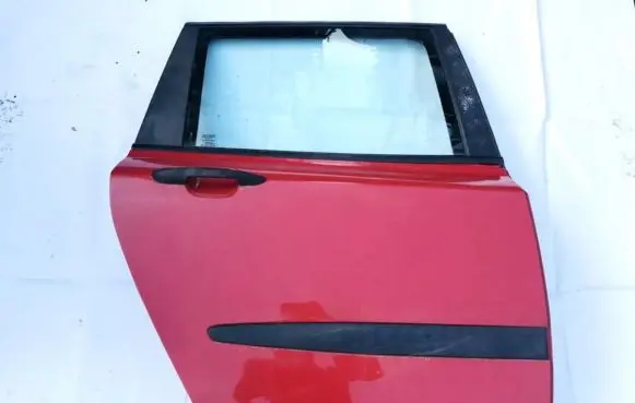 Fiat Stilo Rear door raudona