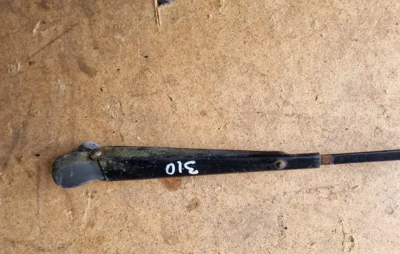 Mercedes-Benz 208 308 Front wiper blade arm