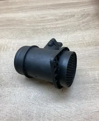 Audi A4 S4 B5 8D Mass air flow meter 0281002216