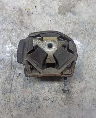 Mercedes-Benz Vito Viano W638 Engine mount bracket