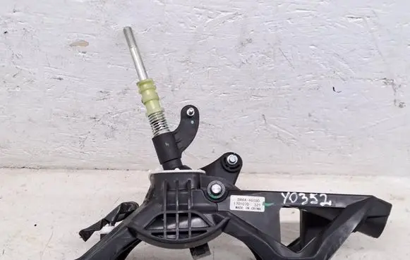 Mazda CX-3 Gear shifter/selector DA6A46100