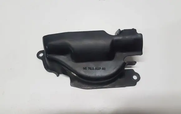 Peugeot 5008 II Other engine bay part 9676959780