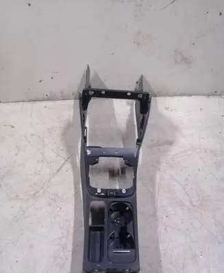 Volkswagen Tiguan Center console 5N1863243C