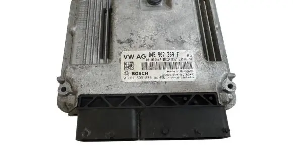 Volkswagen Golf VII Engine control unit/module 04E907309F 0261S09836