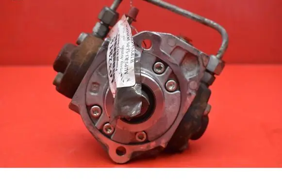 Toyota Avensis Verso Fuel injection high pressure pump 22100-0R020