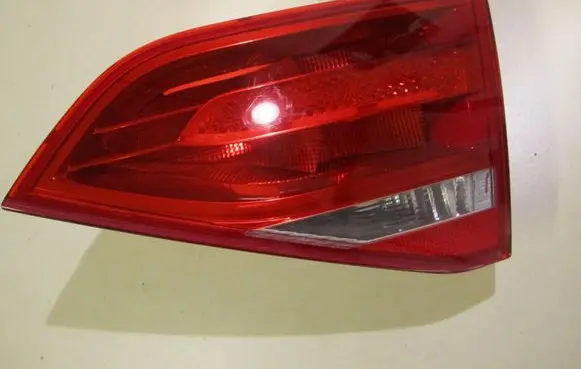 Audi A4 S4 B8 8K Tailgate rear/tail lights 8K5945094
