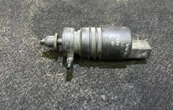 Windscreen/windshield washer pump