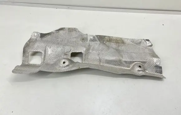 Porsche Cayenne (9Y0 9Y3) Heat shield in engine bay 4M0825662 4M0825662J