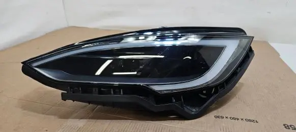Tesla Model S Headlight/headlamp 1563713-95-C