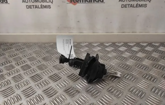 Volvo V50 Clutch master cylinder 
