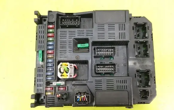 Peugeot 307 Comfort/convenience module 9644098180