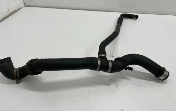 Mercedes-Benz R W251 Engine coolant pipe/hose A2515002075