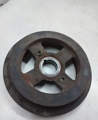 Nissan X-Trail T30 Crankshaft pulley
