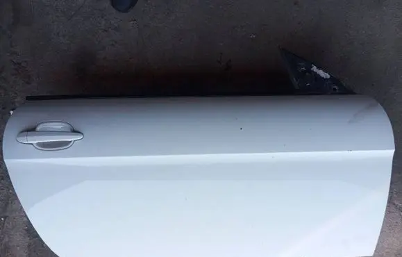 Door (2 Door Coupe)