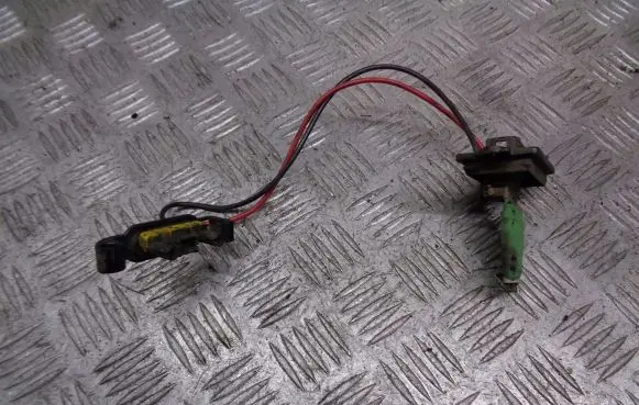 Renault Megane I Heater blower fan relay 