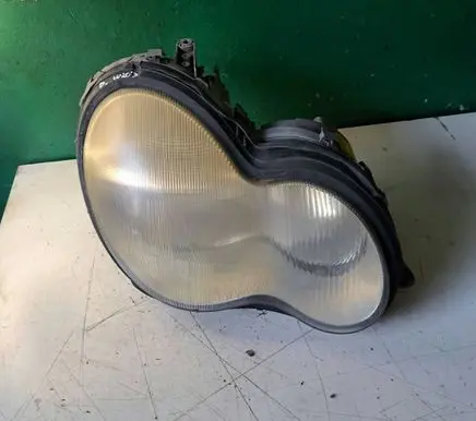 Mercedes-Benz C W203 Headlight/headlamp A2038200861 0301166602