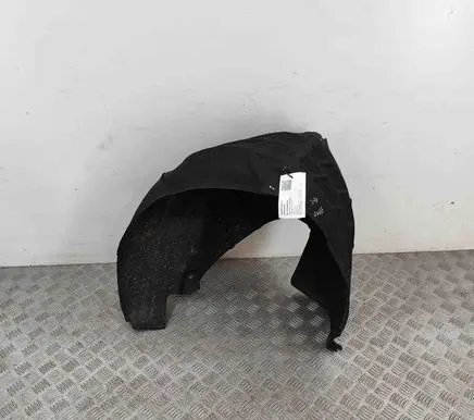 Rear arch fender liner splash guards