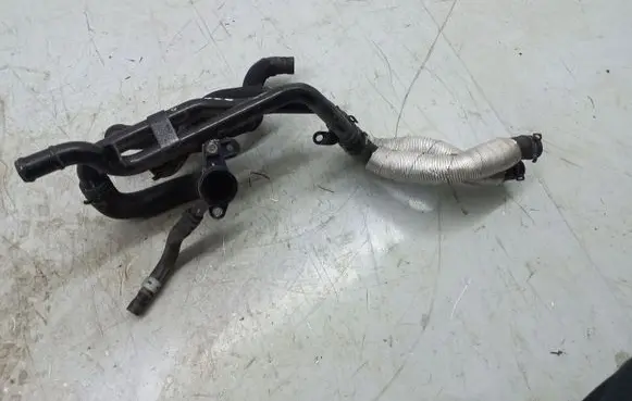 Volkswagen PASSAT B7 USA Engine coolant pipe/hose 5C0121064