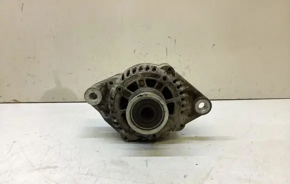 Opel Insignia A Generator/alternator 13502583