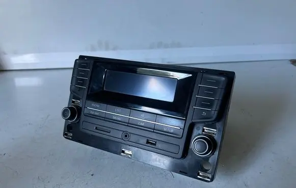 Volkswagen Crafter Radio/CD/DVD/GPS head unit 2E0035130 186579000E VWZGZ15591828