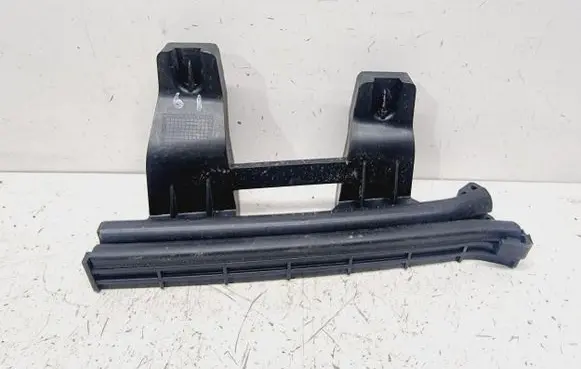 Renault Arkana Rear door windshield rail 822186014R