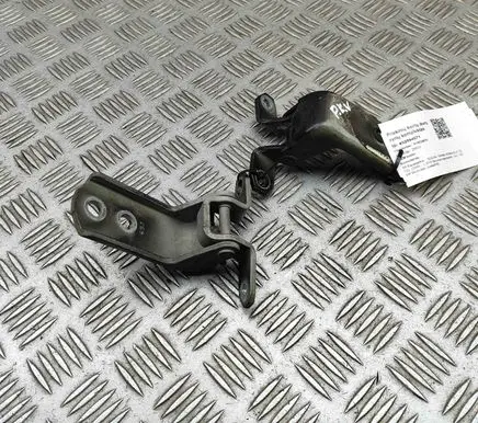 Suzuki Grand Vitara II Front door hinges set 6932065J00 6931065J00