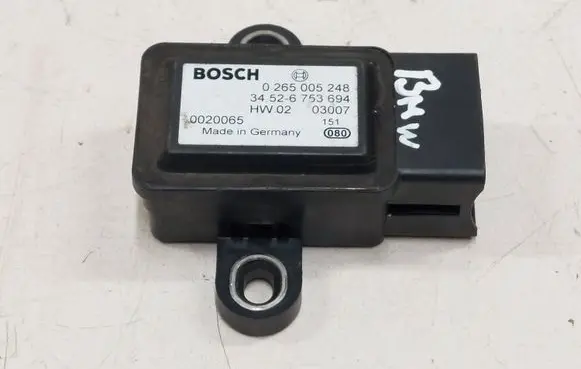 BMW 5 E39 ESP acceleration yaw rate sensor 34526753694 6753694 0265005248